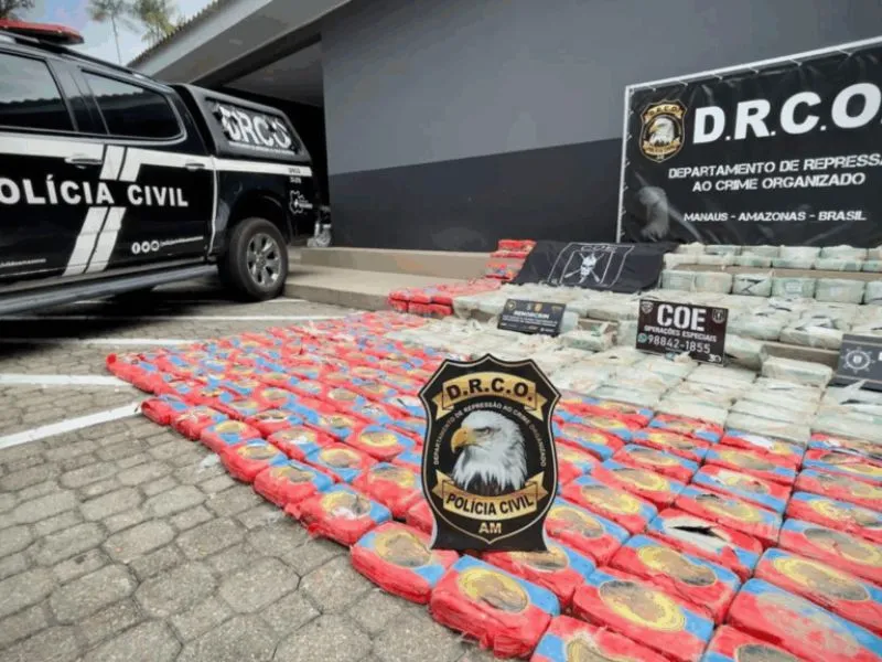 Governo do Amazonas acompanha apreensão de 700 quilos de cocaína avaliada em R$ 57 milhões
